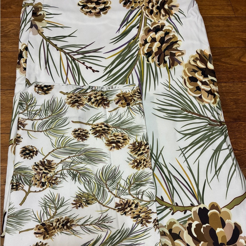 Pinecone Twin Duvet Cover and Pillow Case NWT